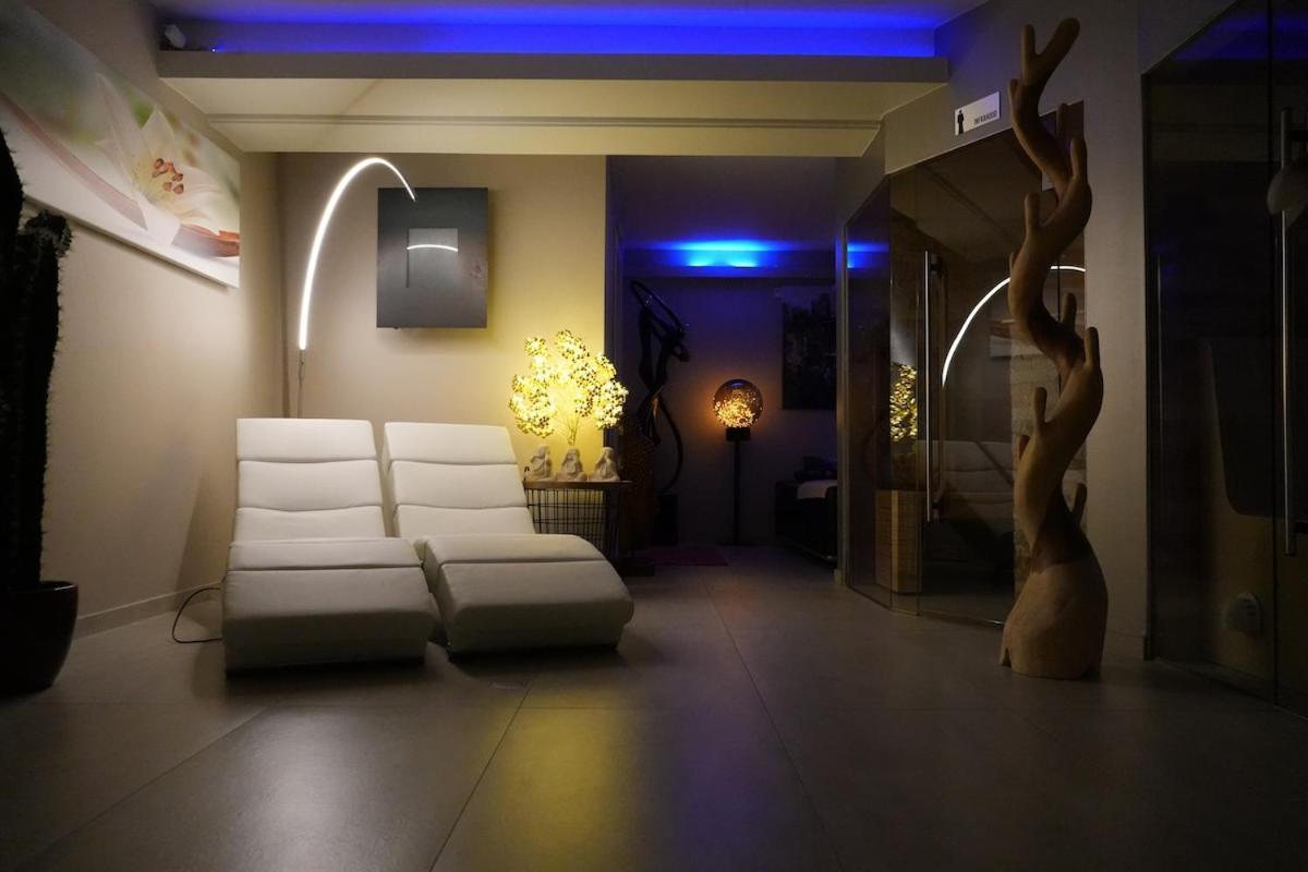 Hotel Monte Cristo Hoeselt Экстерьер фото